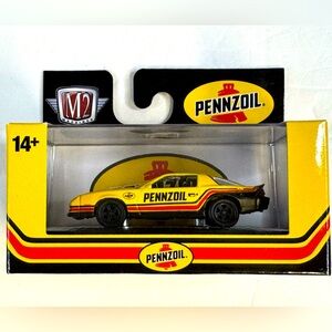 M2 Machines “PENNZOIL” 1985 CHEVROLET CAMARO IROC-Z